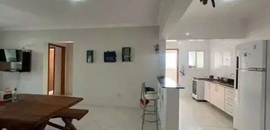 Apenas 3 quadras da praia em Aviação – Praia Grande – SP – todo mobiliado