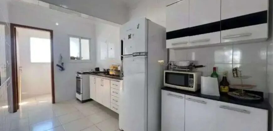 Apenas 3 quadras da praia em Aviação – Praia Grande – SP – todo mobiliado