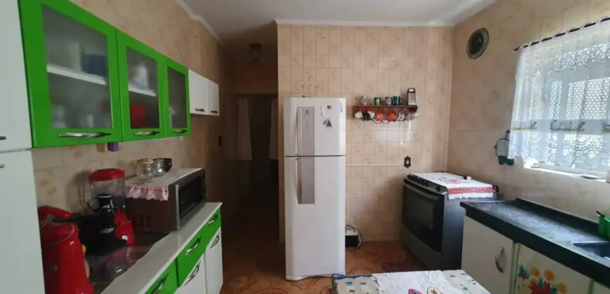Oportunidade!!! Sobrado amplo com 3 dormitórios e 2 vagas de garagem, à poucos metros do parque ecológico vila prudente