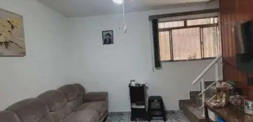 Sobrado à Venda – 3 Dormitórios | 2 Vagas | Excelente Localização!