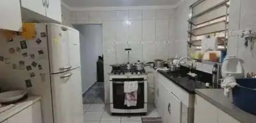 Sobrado à Venda – 3 Dormitórios | 2 Vagas | Excelente Localização!