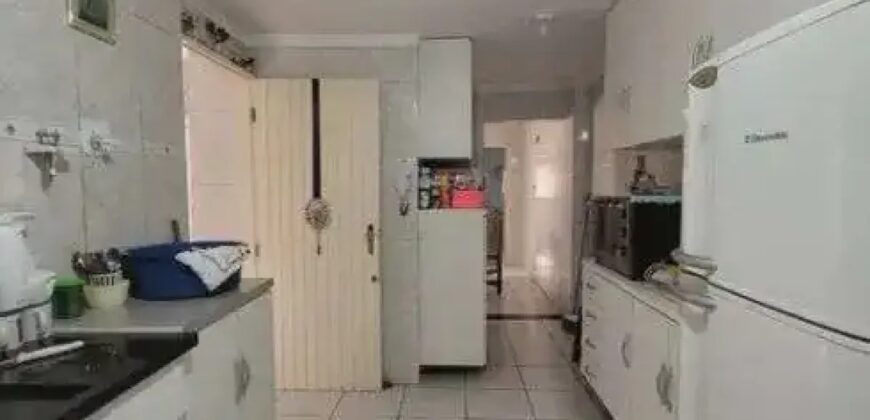 Sobrado à Venda – 3 Dormitórios | 2 Vagas | Excelente Localização!