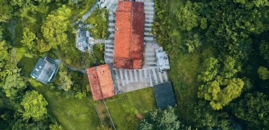 Linda chácara!!! móvel para venda possui 13.810 metros quadrados com 3 quartos