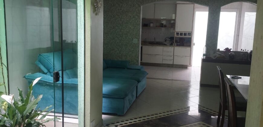Imóvel para venda possui 202 metros quadrados com 3 quartos em Jardim Colorado – São Paulo – SP