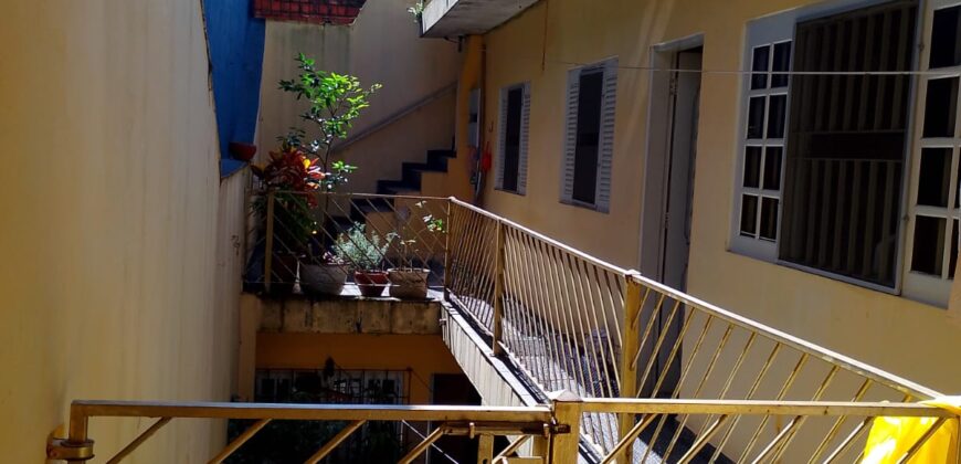 Casa com 2 moradias à venda Vila Tolstoi, São Paulo
