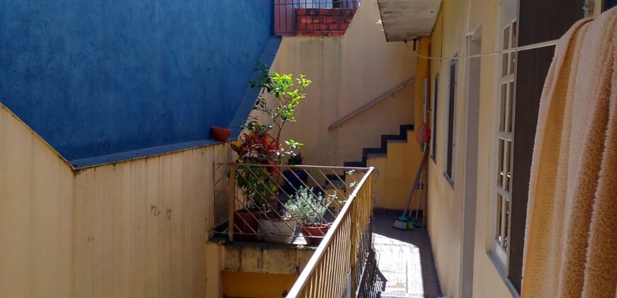 Casa com 2 moradias à venda Vila Tolstoi, São Paulo